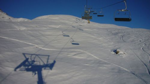 SB Val Val-Calmut, [url=http://www.jacomet.ch/themen/skilift/album/thumbnails.php?album=41]mehr dazu hier[/url]

