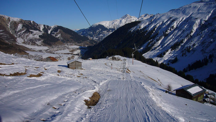 Planatsch, 4. Februar 2007 - [url=http://www.jacomet.ch/themen/skilift/album/thumbnails.php?album=25]mehr Bilder dieses Liftes hier[/url], auch von heute
