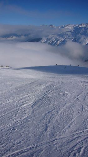 Diese Pisten sind der Hammer - griffiger, kompakter Pulverschnee
