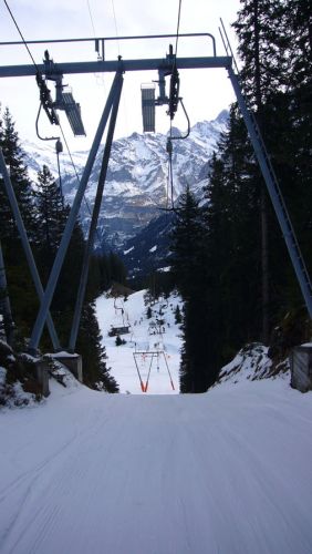 Tschuggen-Strecke - nach dem Abriss des SKiliftes Honegg der letzte Habegger-Lift mit N-Masten im Gebiet
