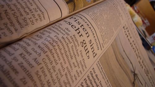"Sehr gut" - wieder mal so eine Verarschung der Leute: Ja, einige Pisten sind erstaunlich gut, einige wenige sehr gut, die Mehrheit aber bestenfalls fahrbar. Und die Zeitung durcukt solche PR-Mitteilungen auch noch ab... [url=http://www.alpinforum.com/forum/viewtopic.php?t=20319]Mehr zur Problematik siehe in diesem Forum[/url]
