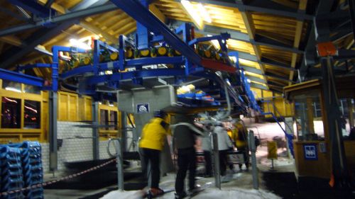 Sessllift by night
