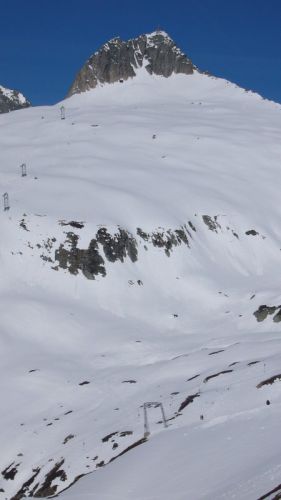 Schneehühnerstock mit Armee-Seilbahn
