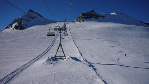 Dienstag, 27.11.2007, Furggsattel-Lift: Ein herrlicher Tag bahnt sich an!

