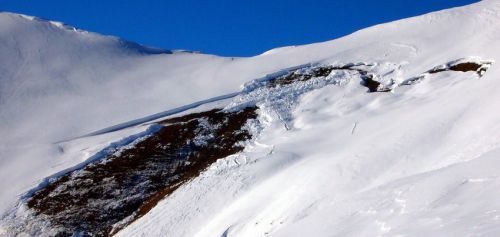Anrisse zwischen Lauberhorn und Tschuggen
