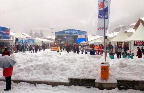 Wengen um 15 Uhr - hier findet bald mal die Siegerehrung statt
