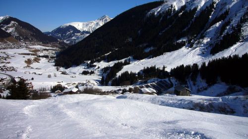 Dasselbe gilt für die frühere Trasse des Skiliftes Dieni-Milez, hier war früher oft eine Piste
