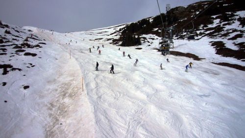 Horror... Sulzschneehaufen en masse wie Ende April - das macht absolut keinen Spass

