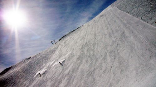 Steilhänge Alpsu-Tiarms-Val Val: Pulverschnee bis am Abend, so toll waren sie noch nie diesen Winter
