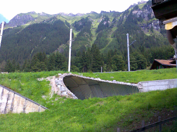 Die neue Skipistenunterführung "Sengg" in Wengen  (2. August 2008)
