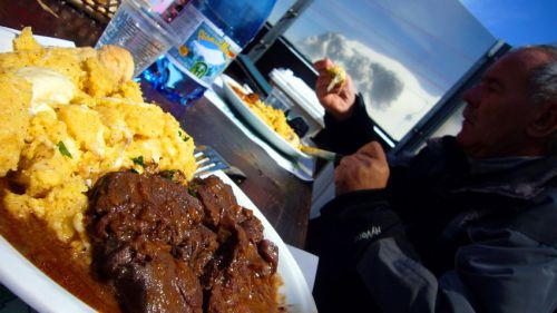 Die obligate Polenta Valdostana mit Cervo in Salmi
