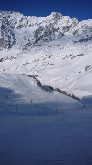 Auf dem Weg nach Cervinia runter - konnte man um diese Zeit schon laaaange nicht mehr fahren
