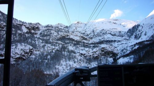 Skisaisonstart war schon gestern - die ersten Bilder gibts von heute Dienstag, 25.11.2008
