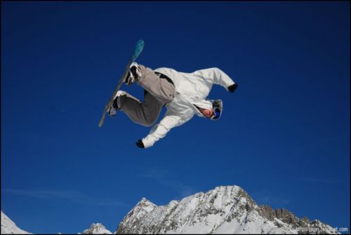 Snowpark Tegia Gronda, 24. Dezember 2008 (Foto: Lucas Jacomet)
