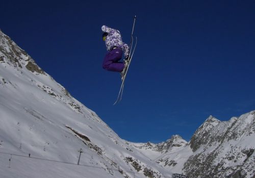 Snowpark Tegia Gronda, 24. Dezember 2008 (Foto: Andi Jacomet)
