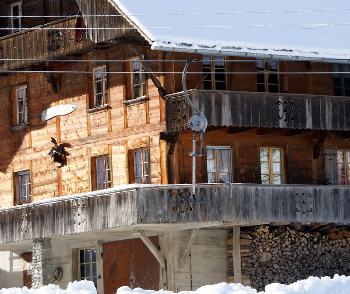 Mehr Bilder der beiden Skilifte in Bumbach - auch vom Sommer - [url=http://www.jacomet.ch/themen/skilift/album/thumbnails.php?album=16]hier[/url]
