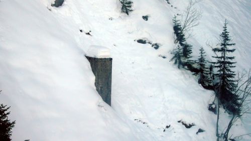 Überrest der alten Kombibahn (Sessel-/Skilift von Theo Brunner aka Tebru) aus den 1950ern
