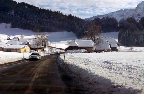 Bei Schnagnau links Richtung Kemmeribodenbad
