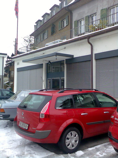 Start am Freitagmorgen, 16. Januar 2009: Minus 4 Grad in Bern, das reservierte Mobility-Auto wartet bereits in der Matte
