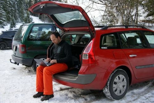 Der Verfasser dieser Zeilen ist Freelancer und immer für seine KundInnen da - auch während Skitagen ;)
