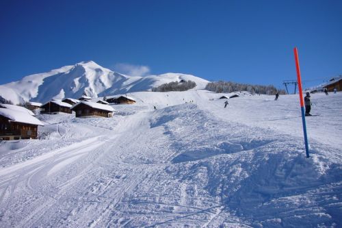 Mehr Bilder [url=http://www.jacomet.ch/themen/skilift/album/thumbnails.php?album=106]hier[/url], YouTube-Video [url=http://www.youtube.com/watch?v=1-ycZ41uWXA]hier[/url]
