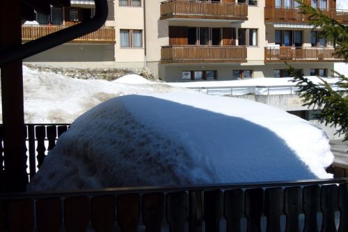 20cm sind auf dem Balkon schon weggeschmolzen...
