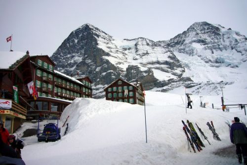 Schneemassen auf der Scheidegg
