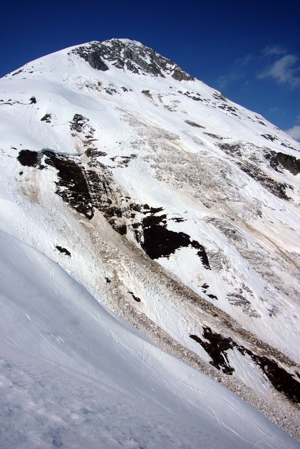 Mächtige Lawinen vom Crispalt Pign ins Val Giuv
