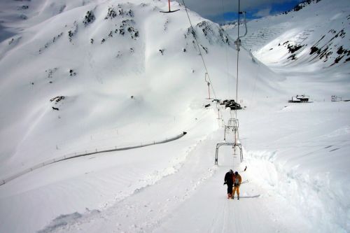 Hier könnte man bis im Juni Ski fahren.
