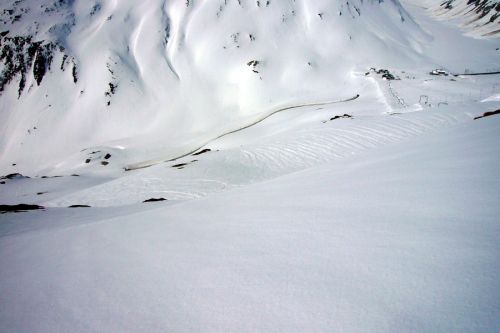 Wieder in den Calmut-Steilhängen... [url=http://www.youtube.com/watch?v=uuzwLDOhU3Q]YouTube-Video dazu (HQ) hier[/url]!
