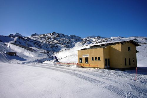 Die LSAP-Skilift-Talstation wurde leicht demoliert?!

