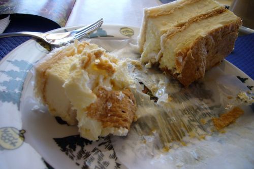 Leider sind die Rahmschnitten nicht mehr so gut wie bei Urs Zumbrunn, sie sind oftmals latschig... schade
