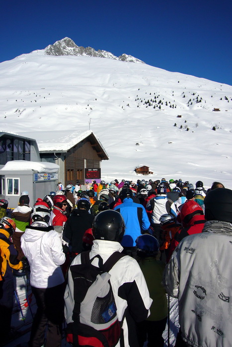 Viiiiele Leute am Mulinatschlift... die Ferien haben begonnen.
