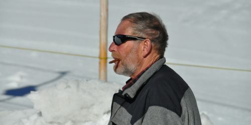 Genau so muss ein echter Skiliftmann sein!
