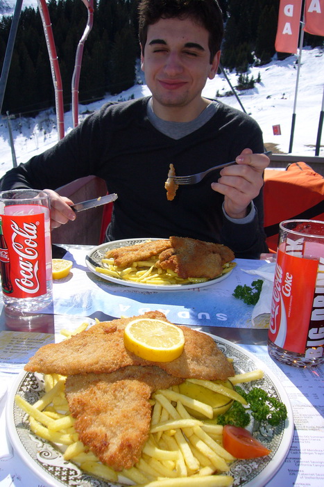 Sudada-Schnitzel mit Dani aka Pilatus (Mehr zum Schnitzel [url=http://blog.jacomet.ch/?p=4787]hier[/url])
