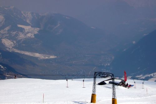 In Sedrun hats den Schnee diese Woche tüchtig genommen!
