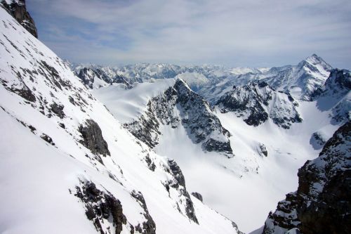 Sicht in meiner Bündner Heimat: Oberalpsock, Medelser Gletscher, Badus...
