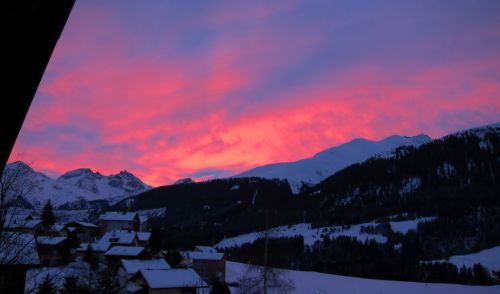 4.1.2011: Nix mit Sonnenfinsternis - seufz... dabei hatte alles so schön begonnen. Siehe [url=http://blog.jacomet.ch/?p=6222]Blogbeitrag[/url]!
