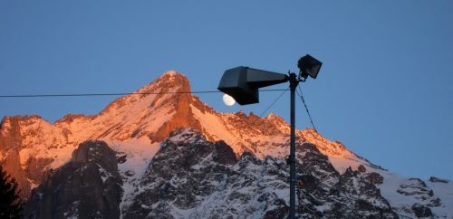 Neuartige Mondbeleuchtung in Grindelwald
