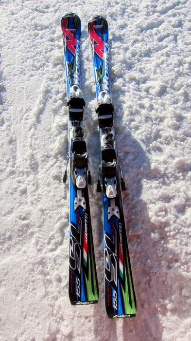 Nicht übel: Nordica SL "Dobermann"
