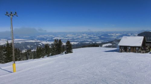 Aufwisch vom Februar: Skifahren in Rüschegg-Eywald, mehr Fotos [url=http://www.jacomet.ch/themen/skilift/album/thumbnails.php?album=282]hier[/url]
