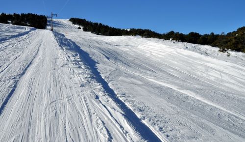 Aufwisch vom Februar: Skifahren in Südfrankreich (Audibergue), mehr Fotos [url=http://www.jacomet.ch/themen/skilift/album/thumbnails.php?album=283]hier[/url]
