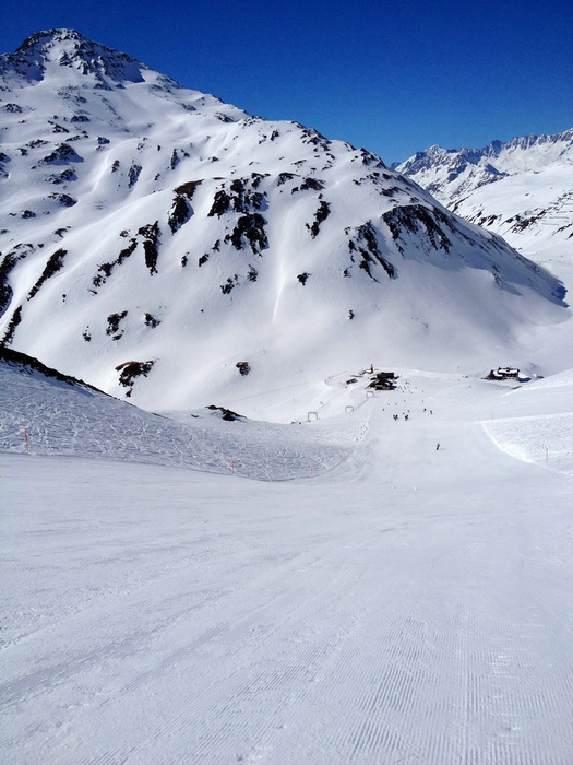 Teppichpisten am Pass
