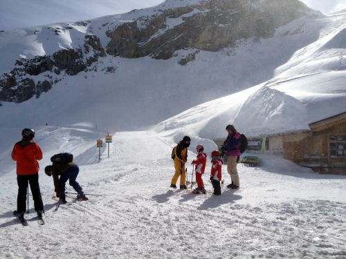 Frischer Pulverschnee wie im Februar - aber auch ein Föhnsturm, der sich gewaschen hat!
