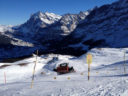 Bärhag und diese Piste sind ebenfalls zu
