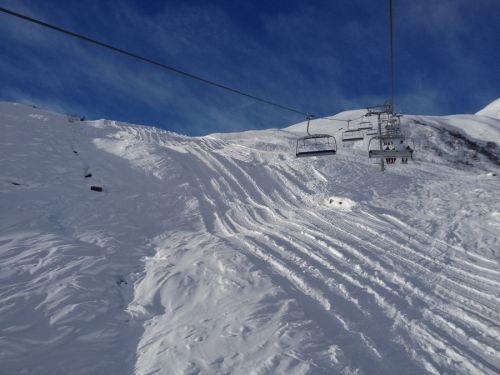 Piste Mulinatsch erstmals grob gewalzt, oho!
