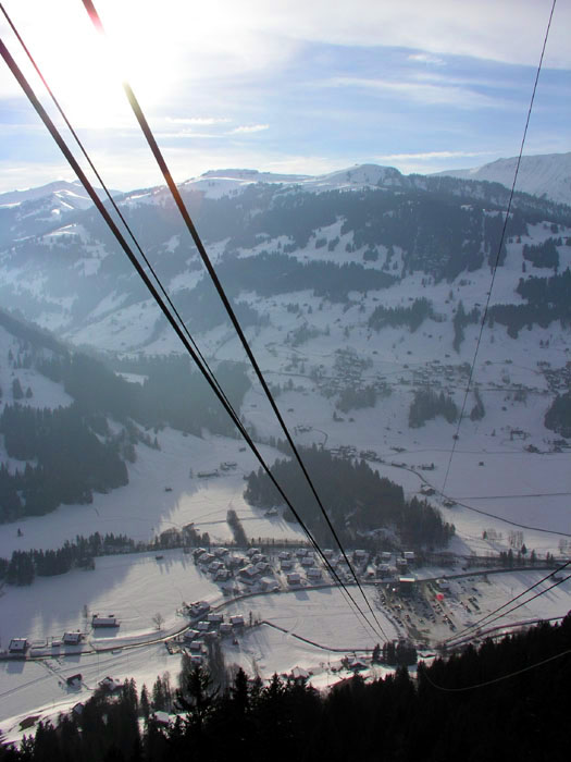 Leider kann man nur mit der Kabinenbahn wieder in die Lenk runter gelangen

