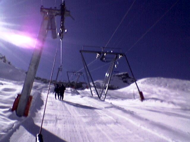 Skilift Dossen (Märbenen-Tierhörnli), 22. April 2005 - Eine chronologische Liste aller je erbauten Habegger-Skilifte [url=http://jacomet.ch/themen/skilift/download/habegger-skilift-liste.pdf]ist hier downloadbar (PDF, 450 KB)[/url] - Quelle: Habegger / Archiv Luzi Hitz
