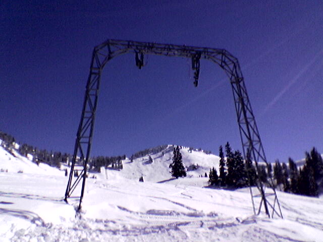 März 2005

