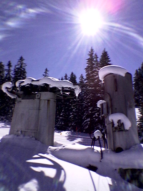 März 2005
